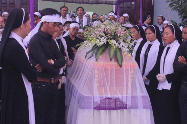 Nghi thức di quan tang lễ Công Giáo