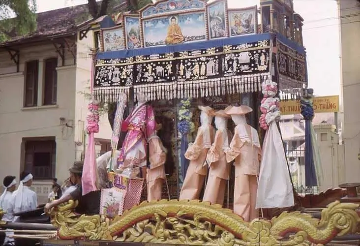 nghi thức đám tang người hoa tại Việt Nam